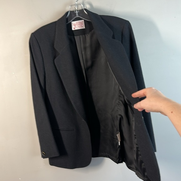 Vintage Pendleton Black 100% Virgin Wool Blazer Size 6 Petite - Picture 15 of 16